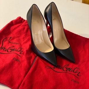 Christian Louboutin pumps black